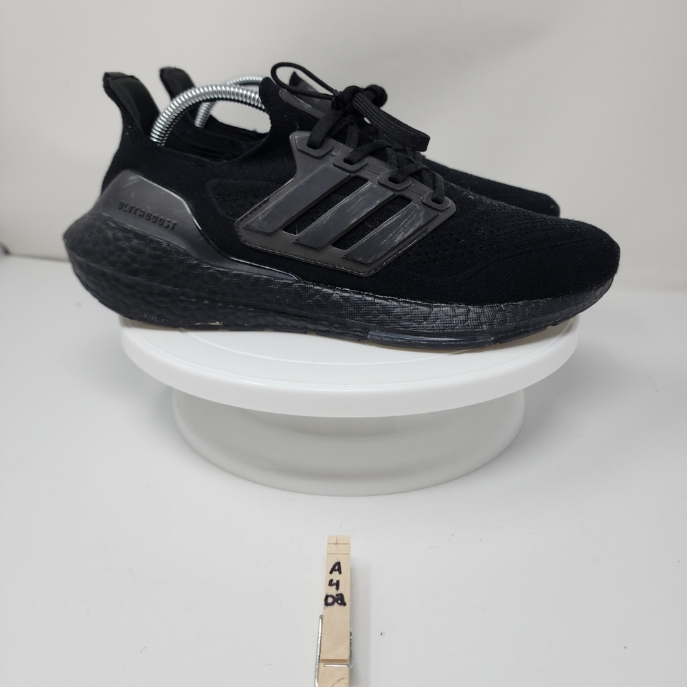 Adidas Men's Ultraboost 21 Triple Black Running Shoes Size 9 FY0306